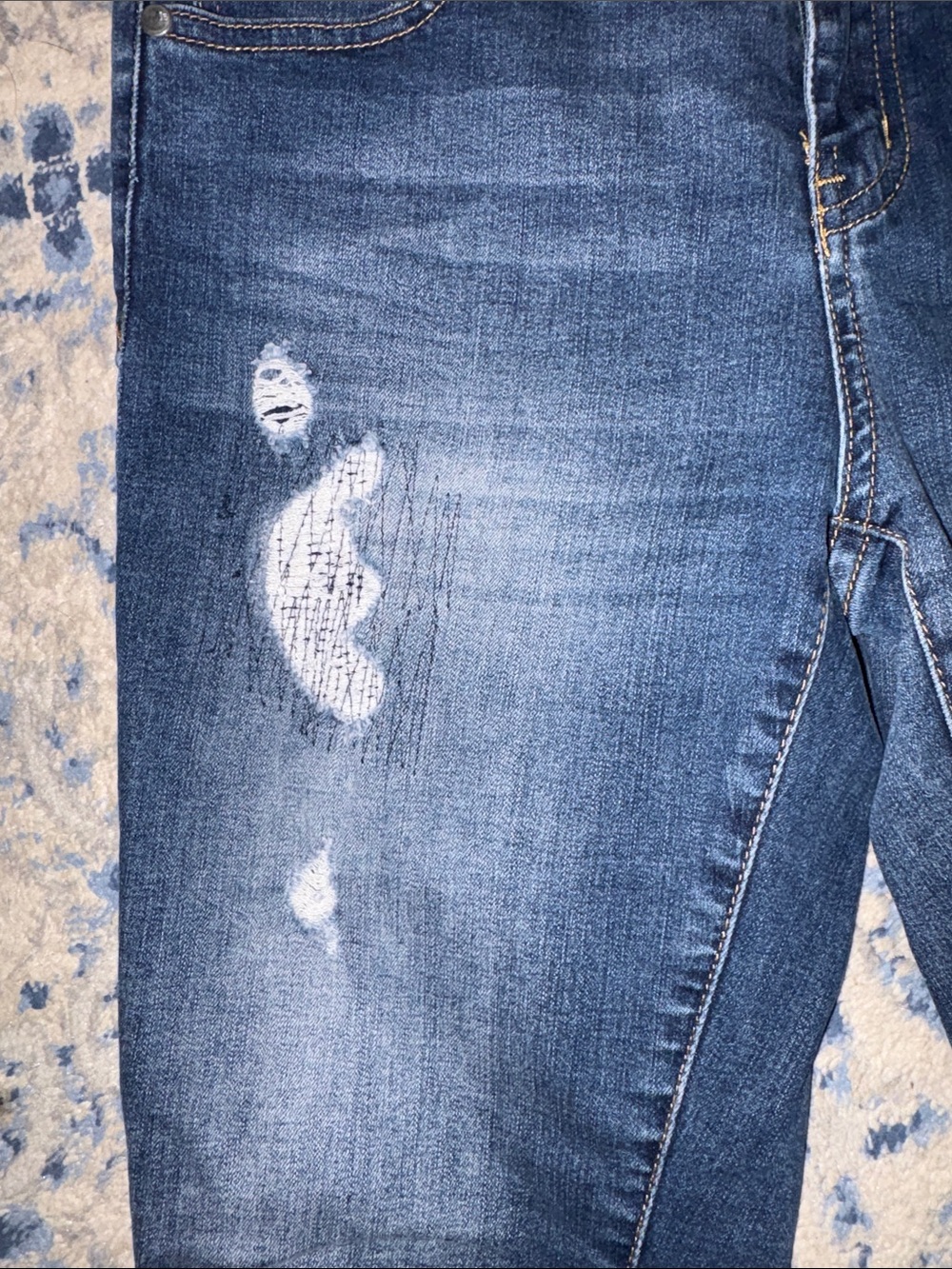 Judy Blue Distressed Dark Blue Ankle Jeans - Picture 4 of 7